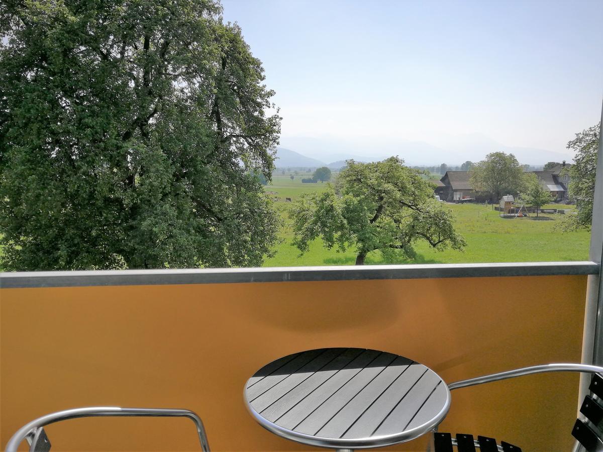 Wohnmotel - Hinterforst Altstatten Bagian luar foto