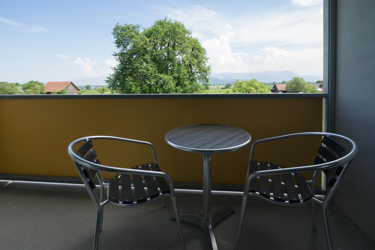 Wohnmotel - Hinterforst Altstatten Bagian luar foto