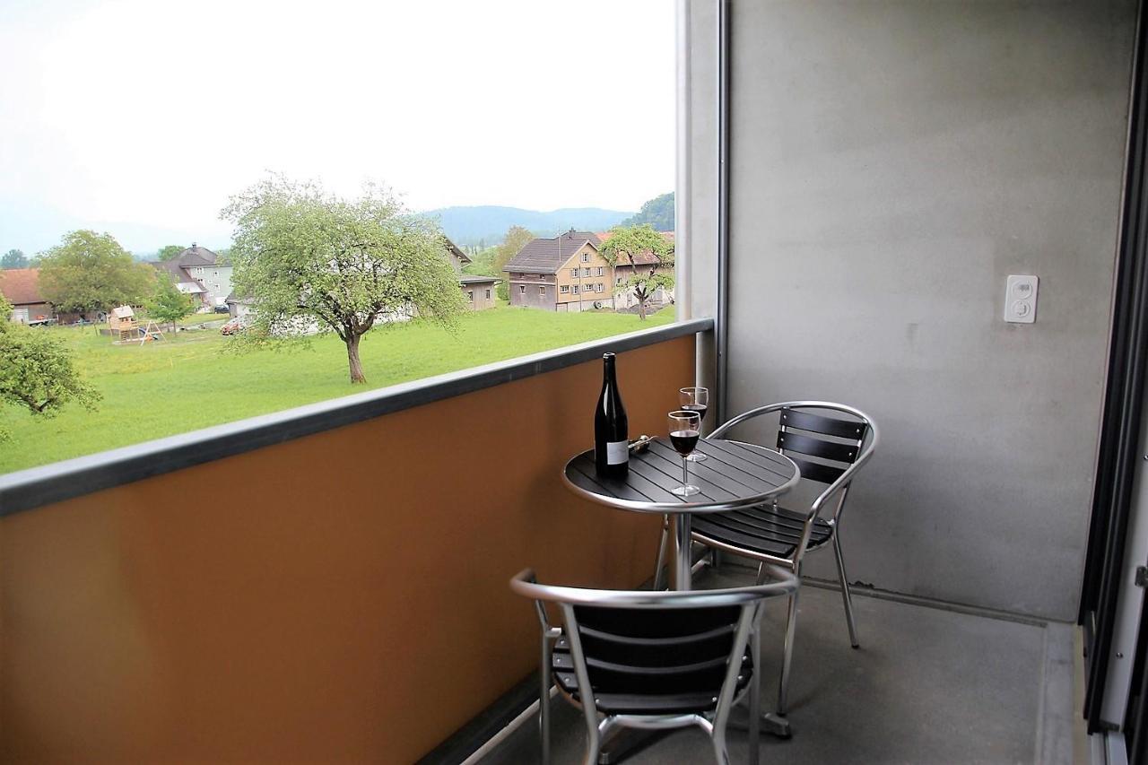 Wohnmotel - Hinterforst Altstatten Bagian luar foto